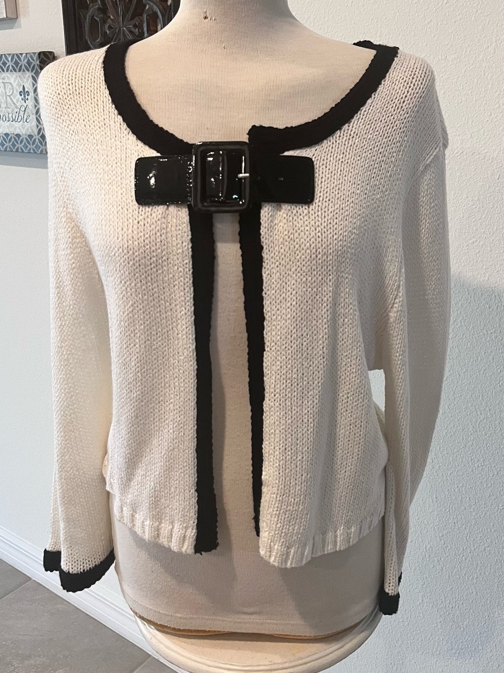 Vintage Cream and Black Contrast Buckle Cropped Cardigan Sweater - Women